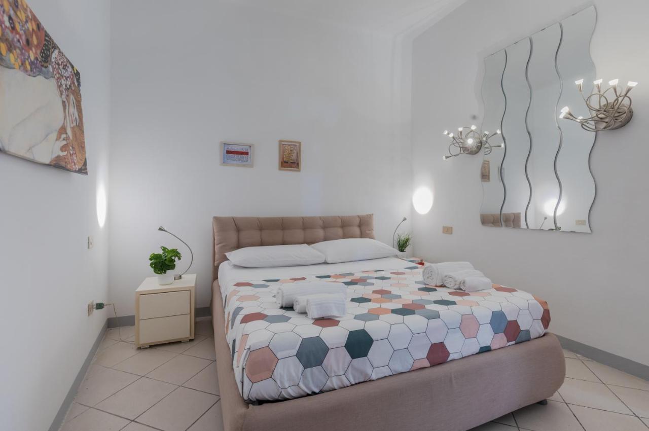 Tuttomondo Central Flat With Private Courtyard Pisa Buitenkant foto